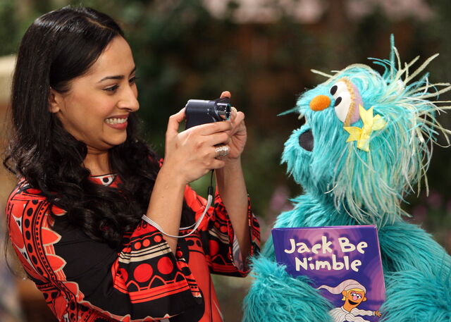 File:Leela - Rosita.jpg