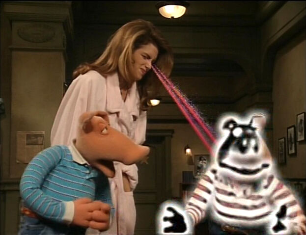 File:CindyCrawfordZapsRandyPig.jpg