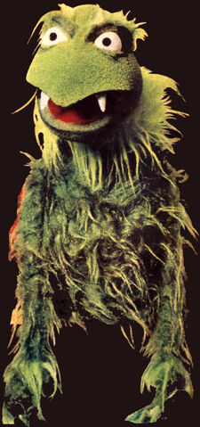 File:Green frackle puppet.jpg