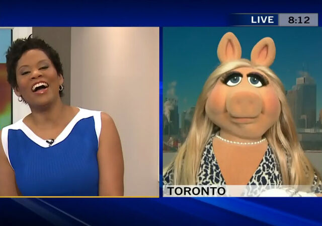 File:Miss Piggy on Canada AM March 18 2014.jpg