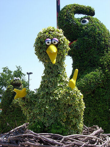 File:SesamePlaceTopiaries (12).jpg