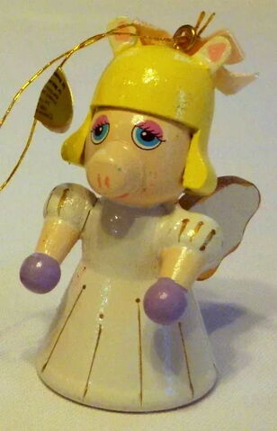File:Dakin mbabies xmas piggy.jpg