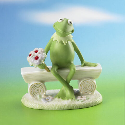 File:Lenox-Kermit's-Bouquet-of-Cheer-Personalized-Sculpture-2006.jpg