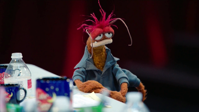File:TheMuppets-S01E04-PepeEyelidsHangover.png