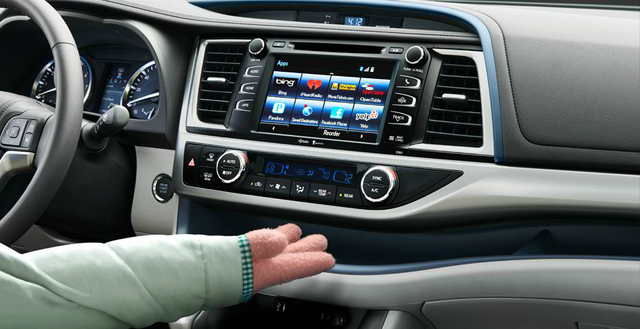 File:Toyota photo 05.png
