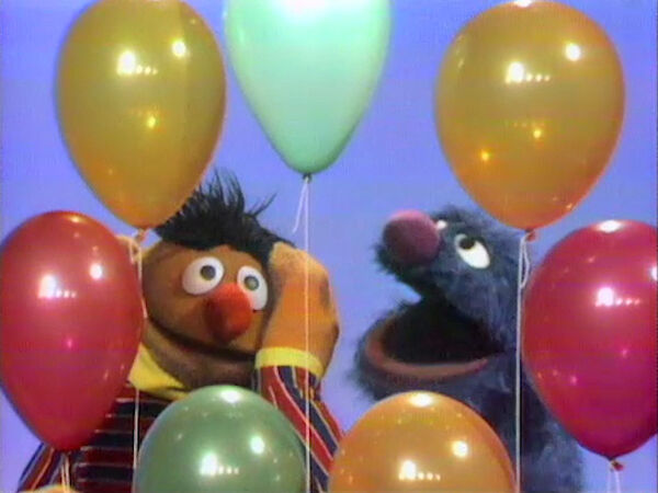 File:Erniecountsballoons.jpg