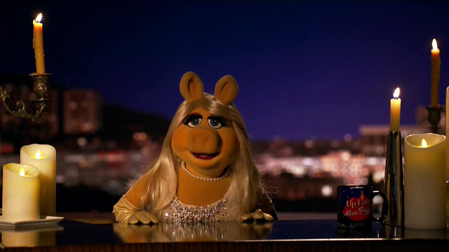 File:TheMuppets-S01E07-PiggyCandles02.png