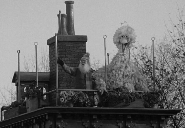 File:Broadwaydannyrose-bigbird.jpg