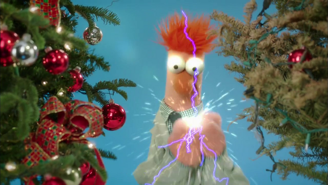 File:UnderwritersLaboratories-ChristmasSpot-Beaker'sEyes.png