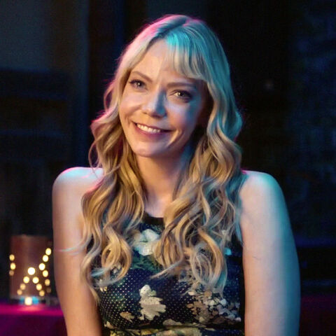 File:Becky (Riki Lindhome).jpg