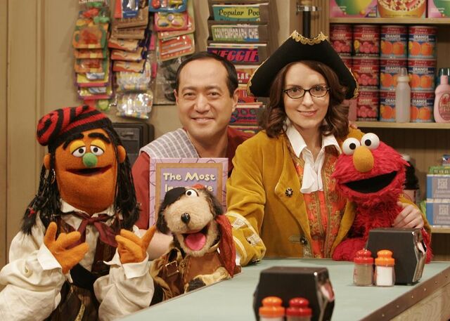 File:SesameStreet-TinaFey-Bookaneers.jpg