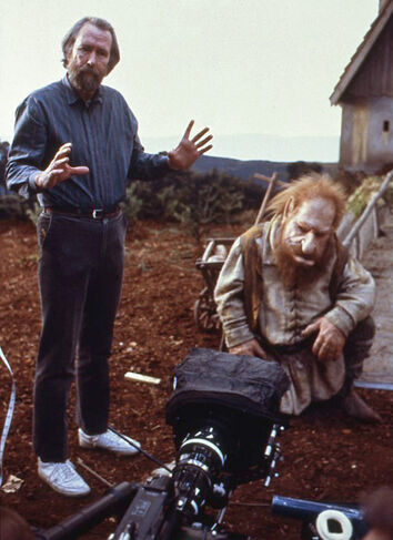 File:Jim directs giant.jpg
