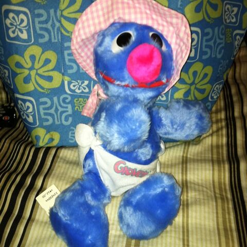 File:HasbroSoftieBabyGrover.jpg