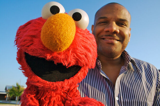 File:KevinClash-Elmo-closeup.jpg