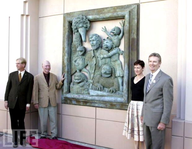 File:Academyunveiling1.jpg
