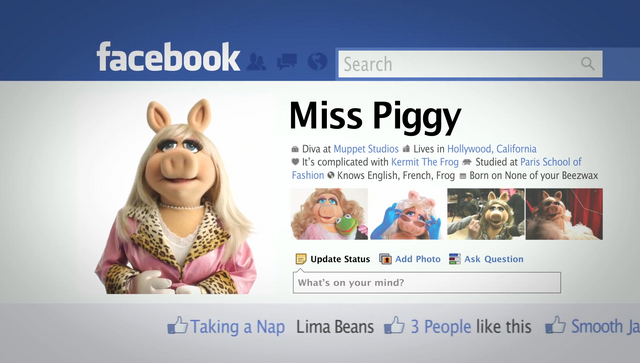 File:Piggy facebook.png