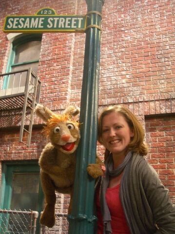 File:Hilda Hare and Lesa.jpg