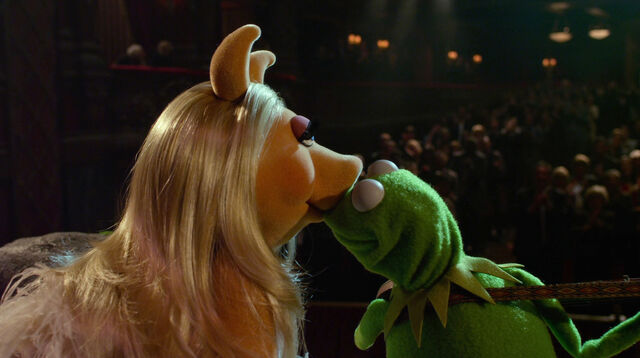 File:TheMuppets-(2011)-K&P-Kiss.jpg