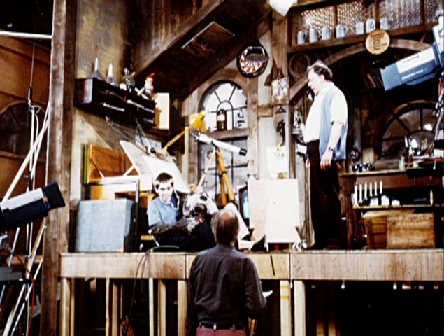 File:DieFraggles-BehindTheScenes05.png
