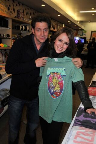 File:Jamie kennedy and love.jpg