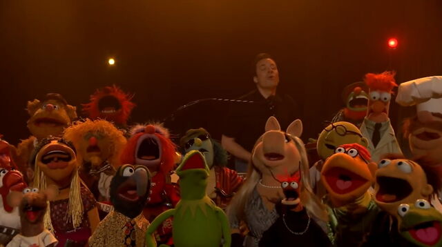File:Jimmy fallon finale 13.jpg