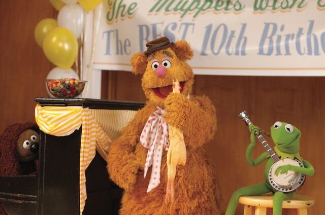 File:Fozzie carousel 2.jpg
