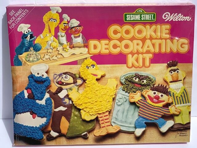File:WiltonCookieDecoratingKit.jpg