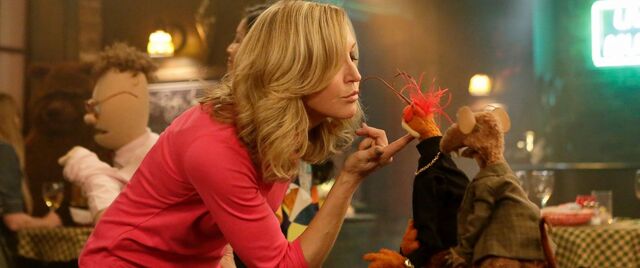 File:Lara Spencer-Pepe.jpg