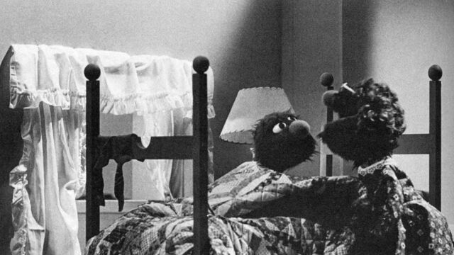 File:Grovers mom bedroom.jpg
