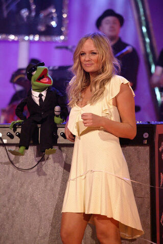 File:Saturday Night Takeaway 02.jpg