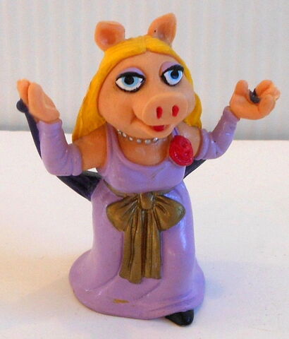 File:Spain miss piggy pvc.jpg