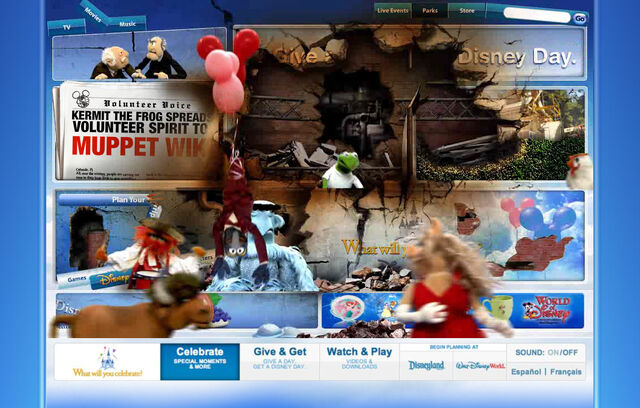 File:Disneyparksgive.com-07.jpg