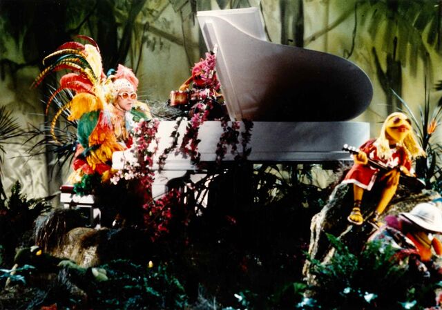 File:Elton05.jpg