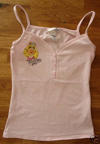 File:H&M-MissPiggy-XS-Top.jpg