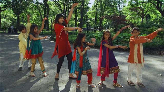 File:MurrayBollywood02.png