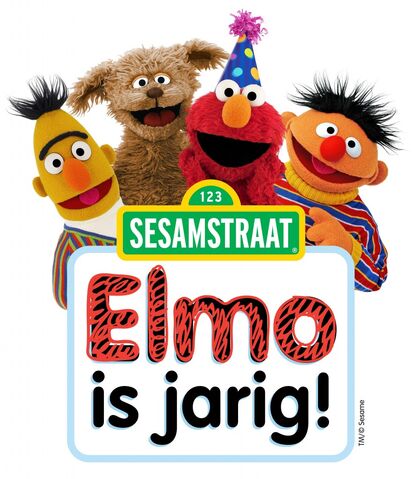 File:Sesamstraat-Elmo-is-jarig-scenefoto-1-foto-van-Sesame-Workshop-883x1024.jpg
