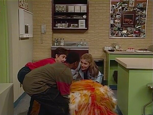 File:3918scene4 1.jpg
