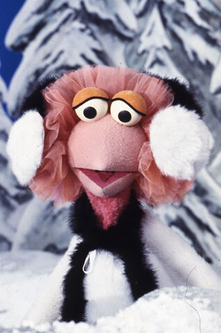 File:Sesamstrasse056-(Tiffy-in-the-snow).jpg