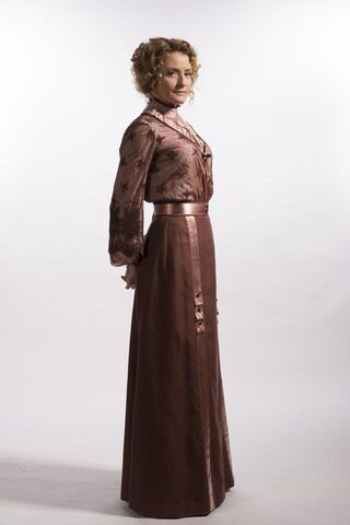 File:Season 7 Julia 02.jpg