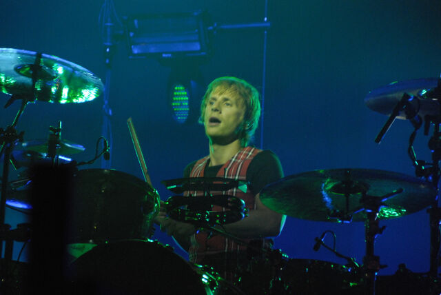 File:Dom-full.jpg