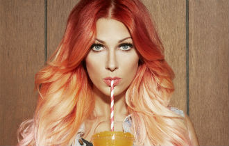 File:Bonniemckee 330x210.jpg