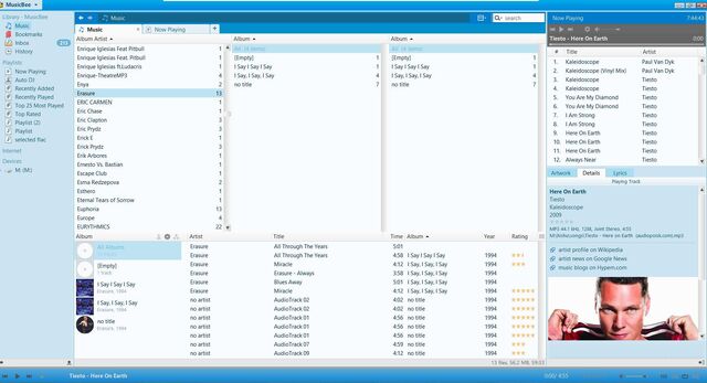 File:With playlist.jpg
