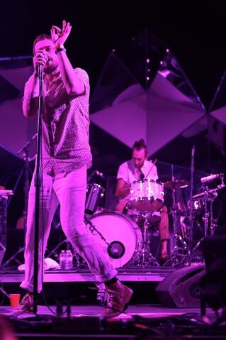 File:Coachella2013 yeasayer.jpg