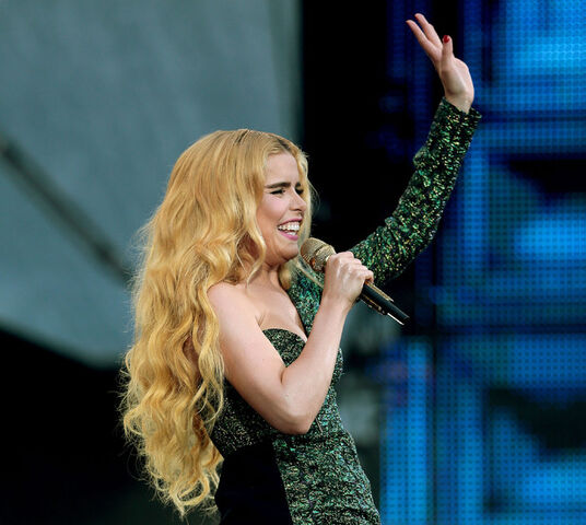 Plik:Uktv-live-at-edinburgh.jpg