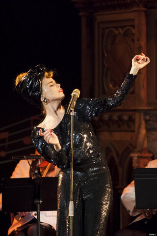 Plik:M-PALOMA-FAITH-620x930c.jpg