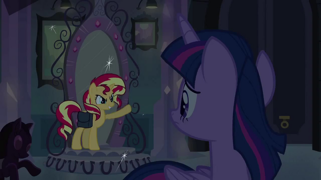 Archivo:Sunset Shimmer standing in front of the mirror EG.png