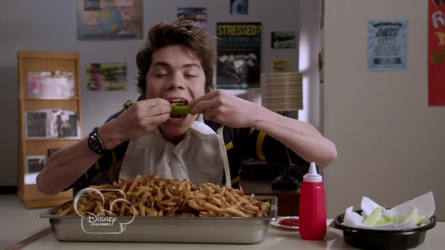 File:Bennyeatingfrieswithcelery.png