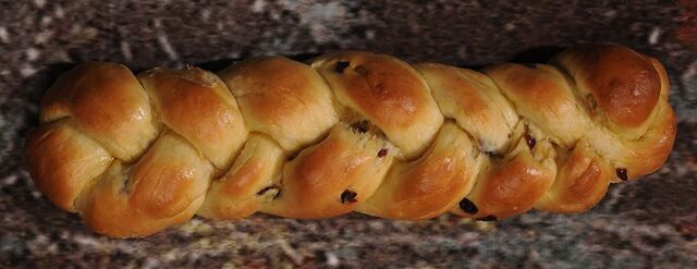 File:Easterbread.jpg