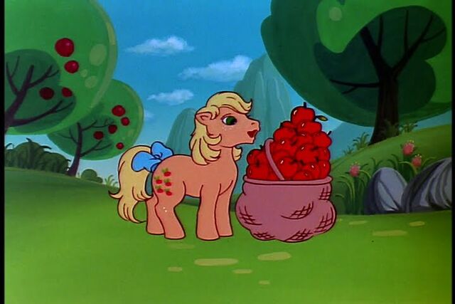 File:Applejackbushel.jpg