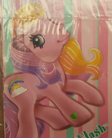 File:RainbowFlashGiftWrap.jpg